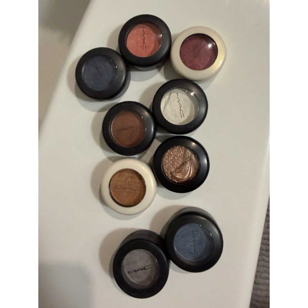 Lot of 9 new and like new MAC eyeshadows